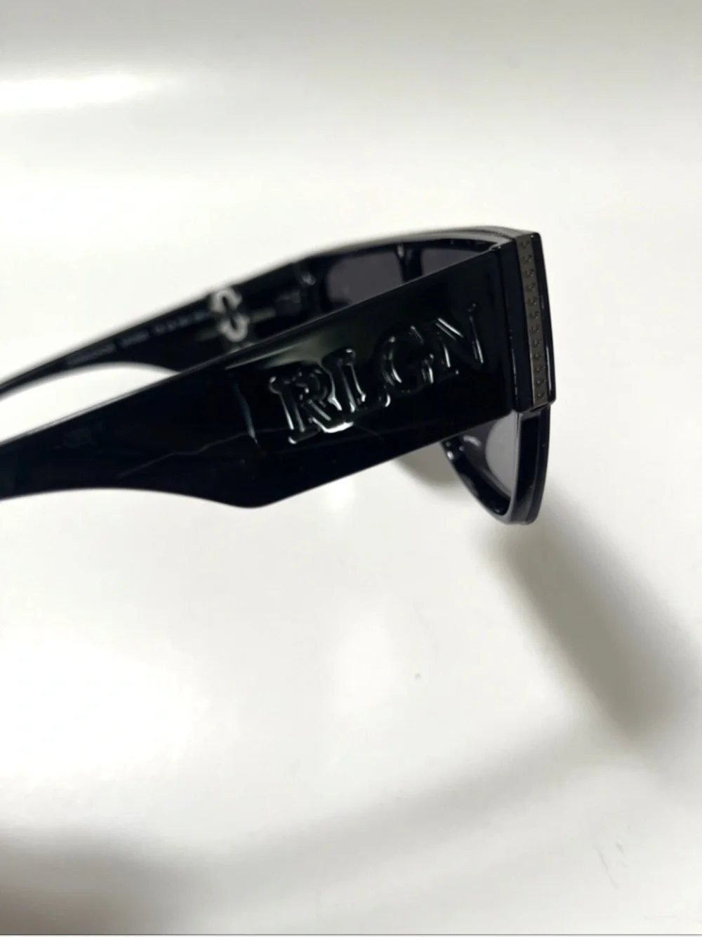 New TRUE RELIGION Shield Sunglasses Black Embossed Logo Acetate Glossy